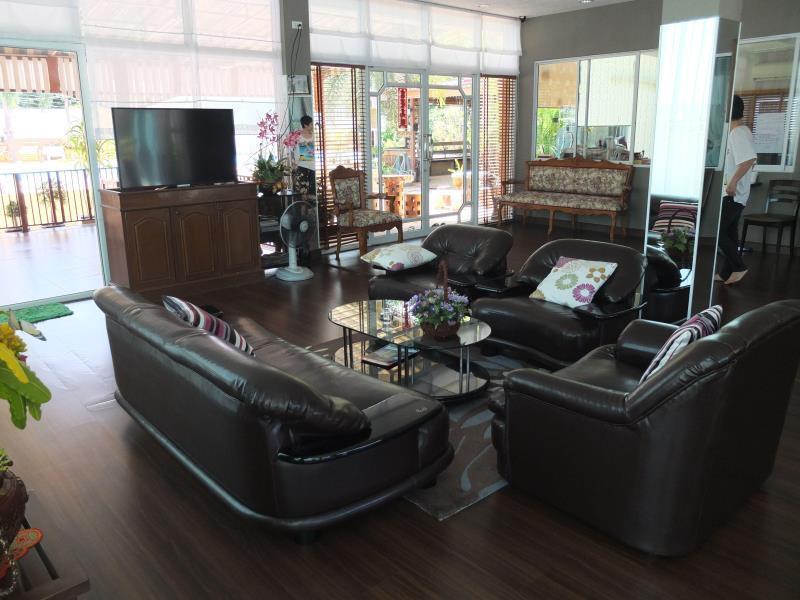 Ekaluk Place Inn باتايا المظهر الخارجي الصورة